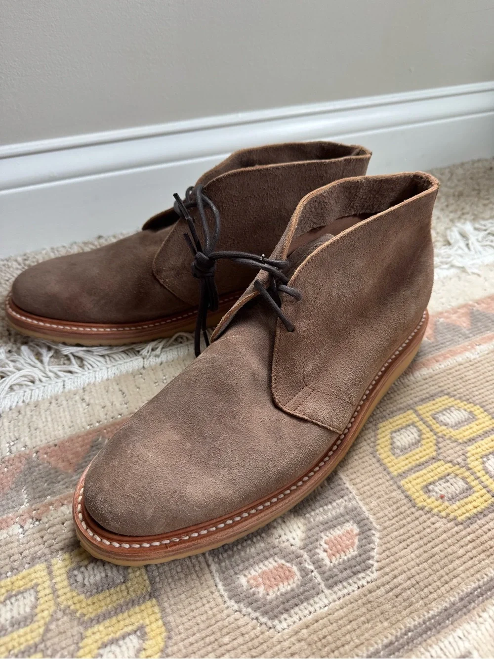 Suede Chukka Boots for Men in Olive-Tan